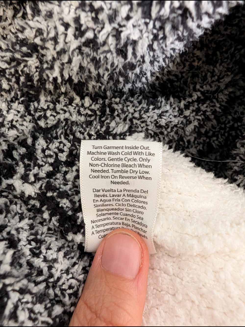 Time and Tru Black and White Open-Front Patterned Cardigan - Picture 6 of 6